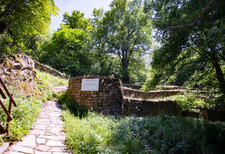 Castle of Ravadinovo, Bulgaria